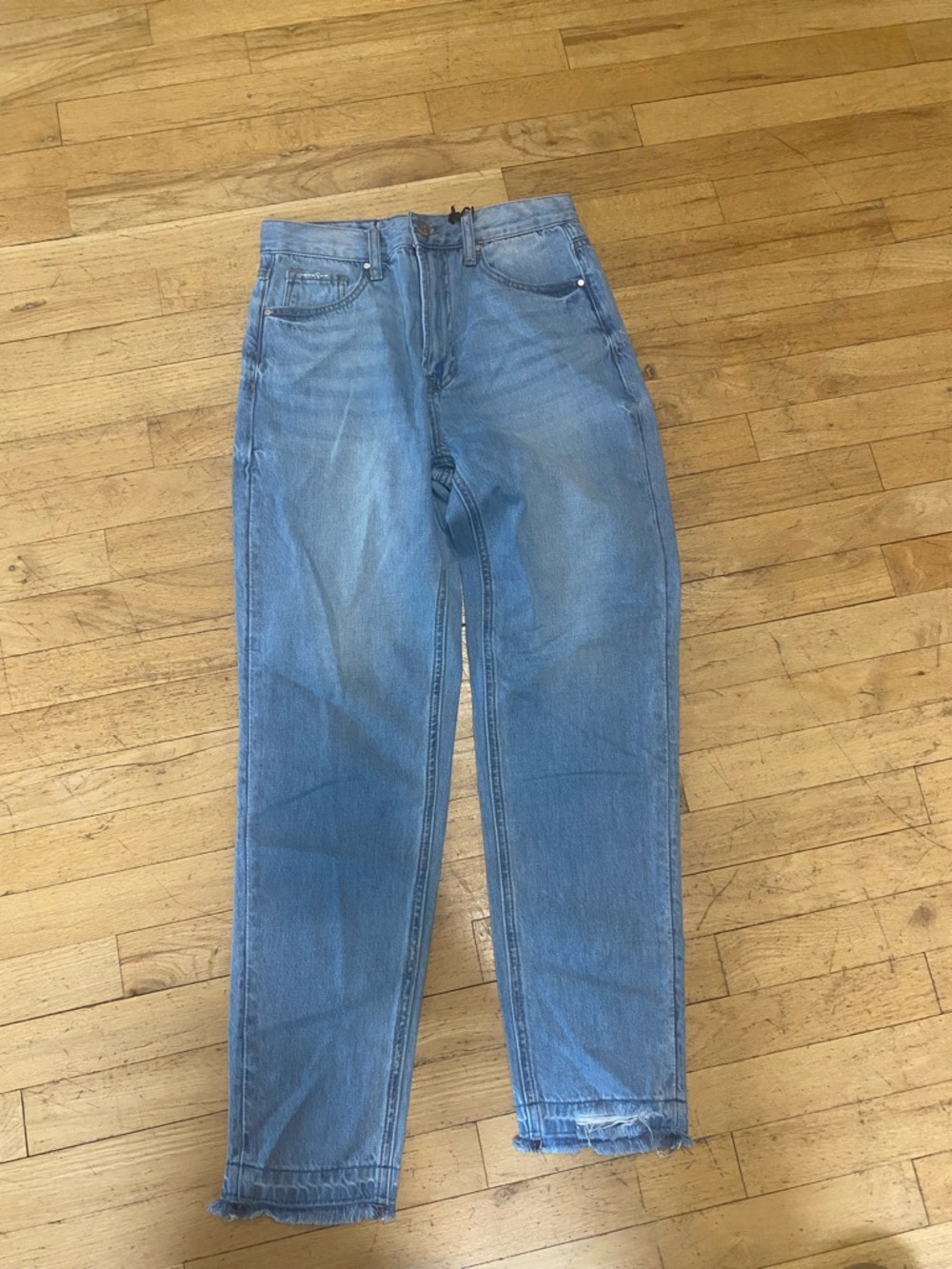 Insane gene hi rise girlfriend jeans. Size 5. ( 26) NWT